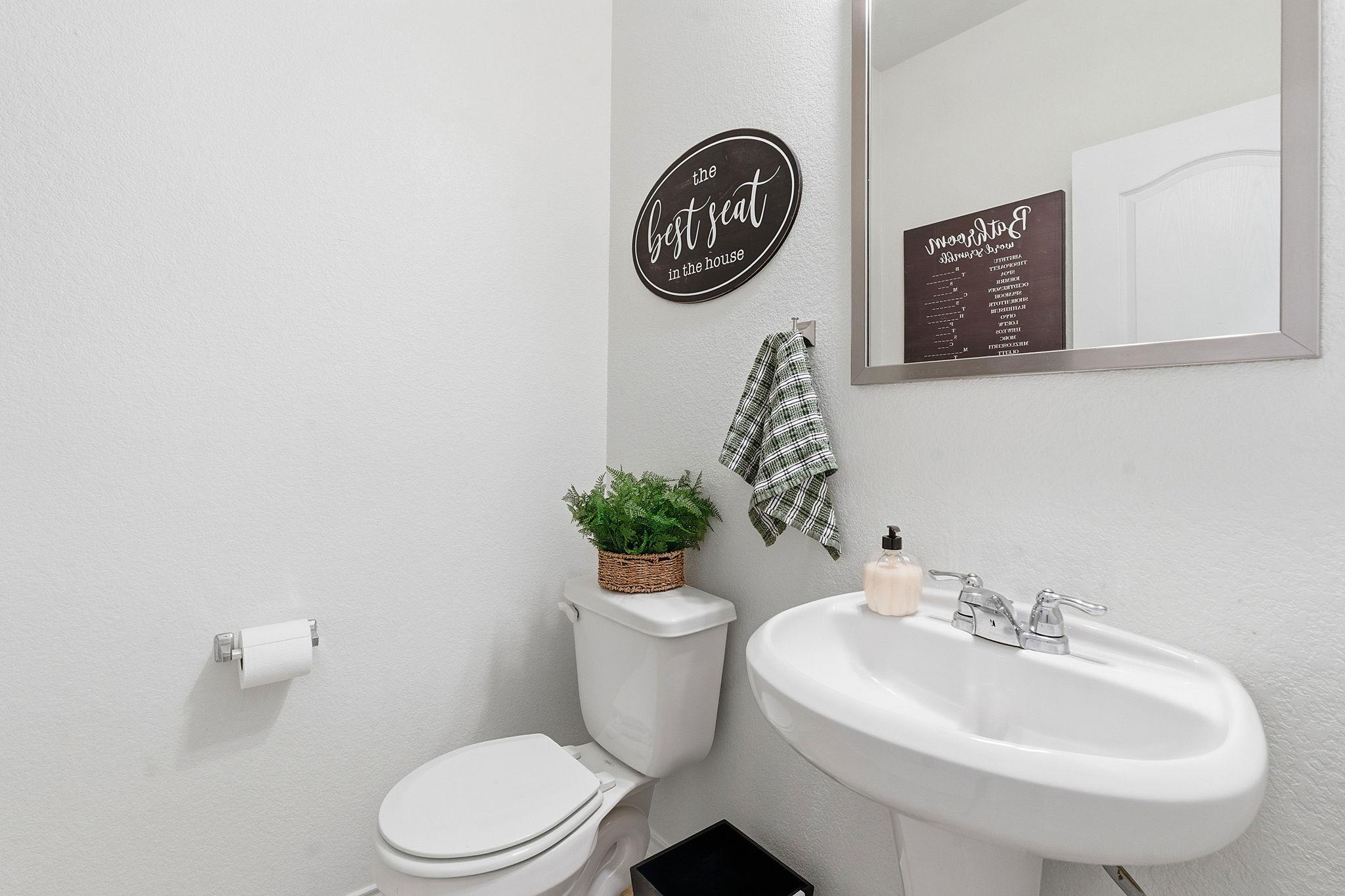 209 Kennicott Dr, Kyle, TX 78640