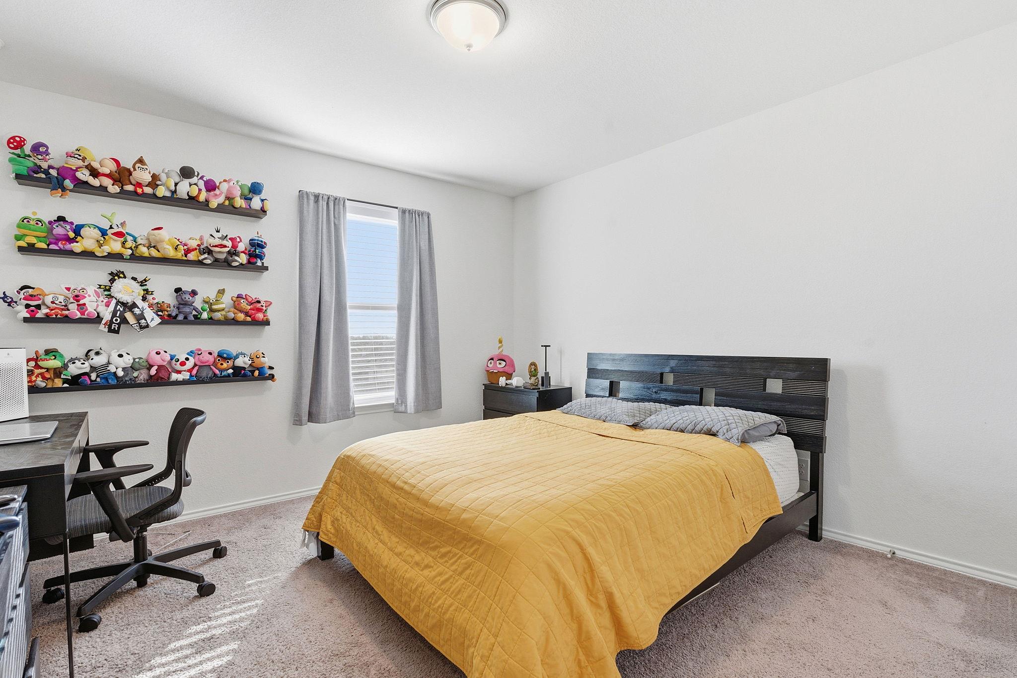 209 Kennicott Dr, Kyle, TX 78640