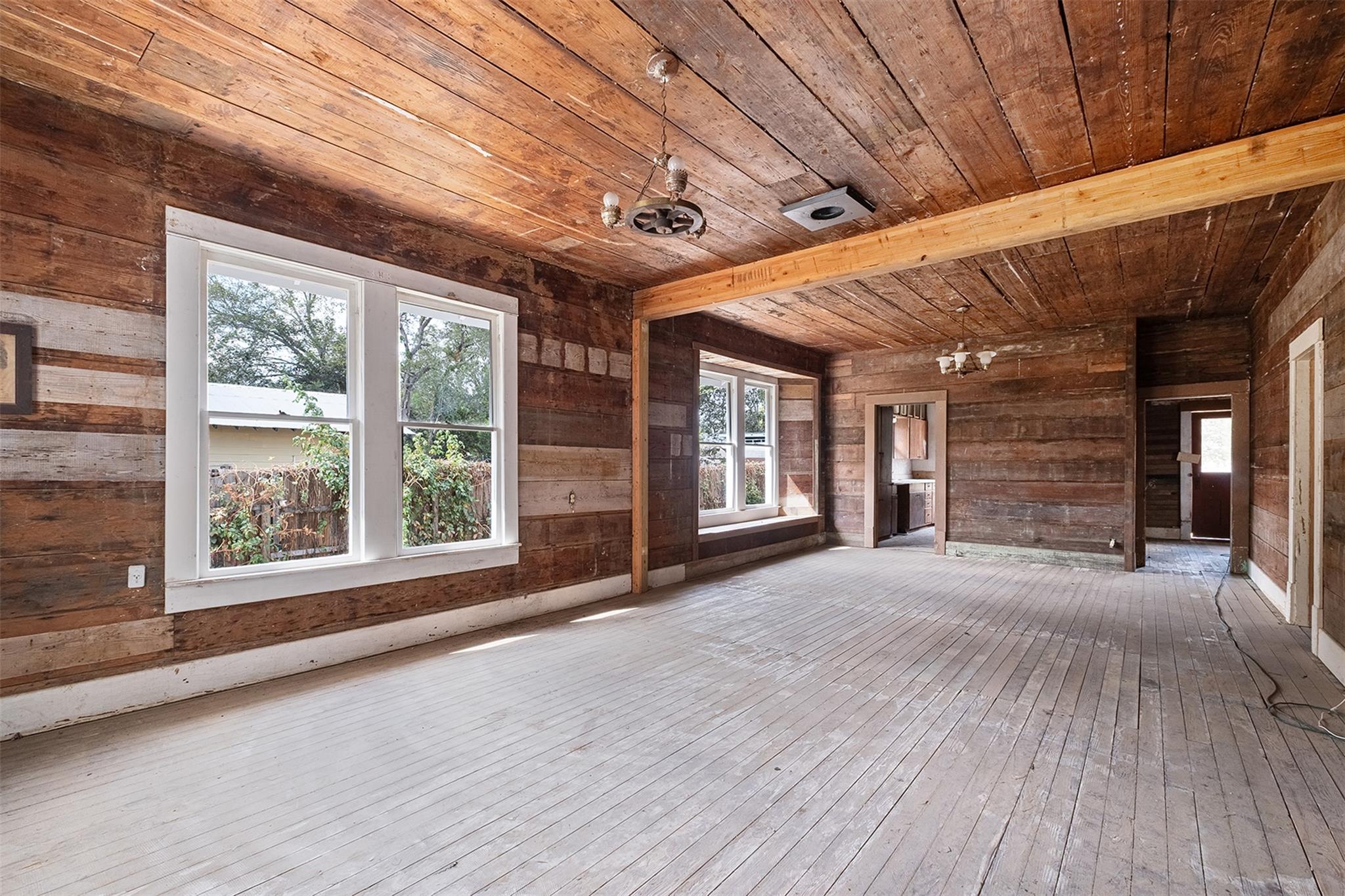 304 Washington St, Smithville, TX 78957