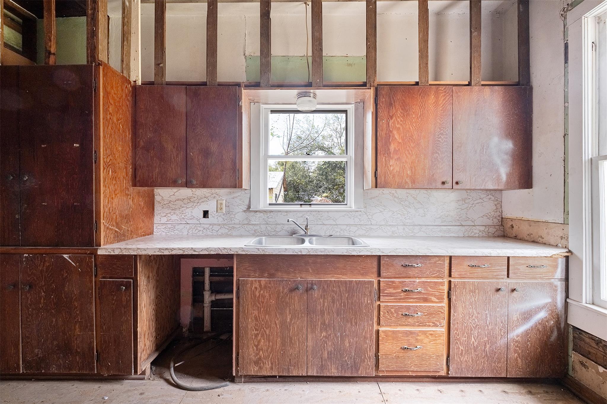 304 Washington St, Smithville, TX 78957