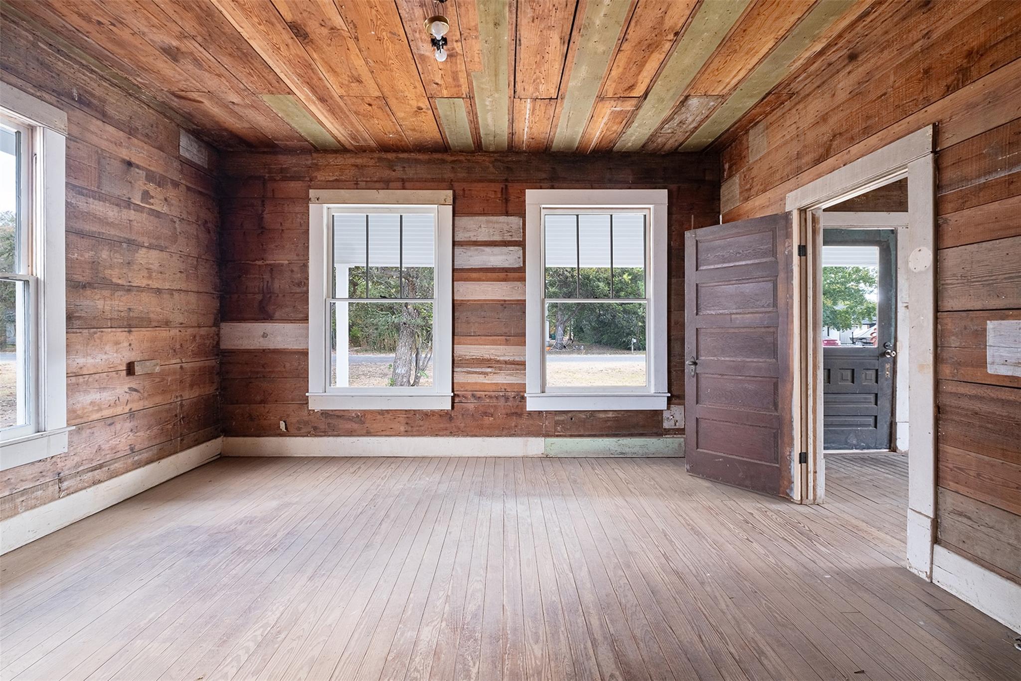 304 Washington St, Smithville, TX 78957