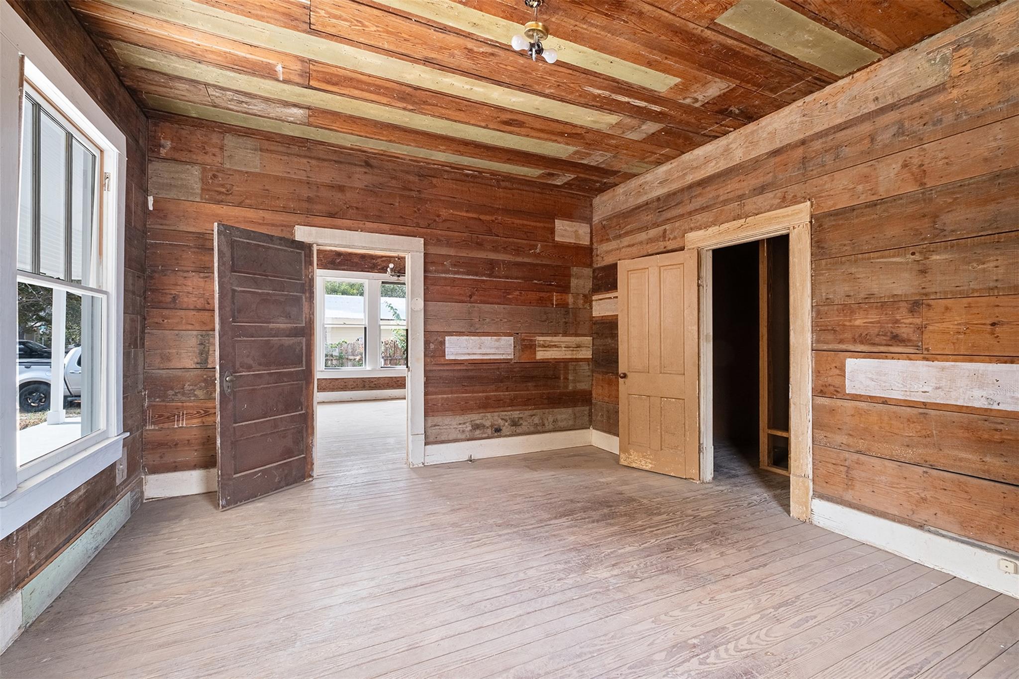 304 Washington St, Smithville, TX 78957