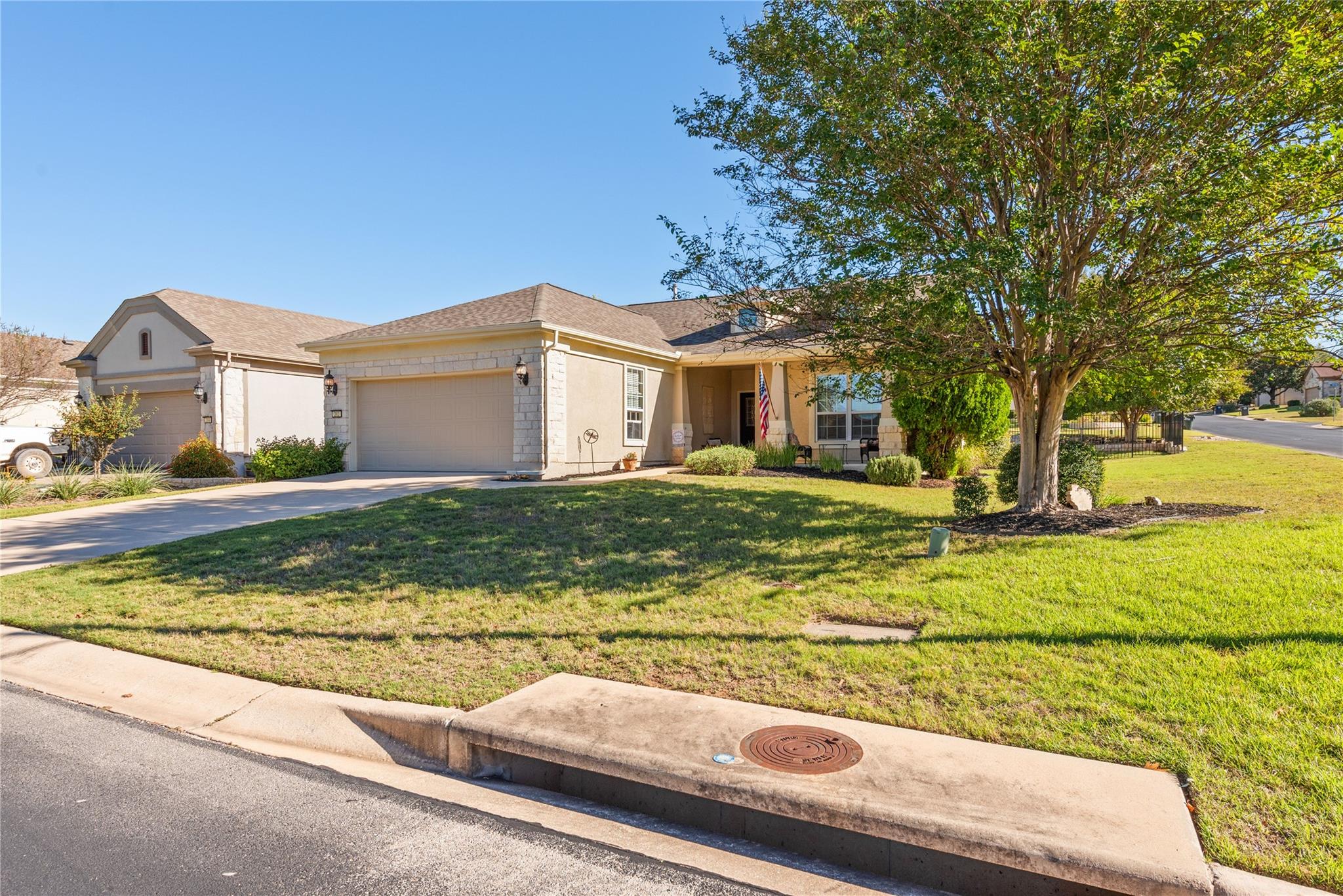 202 Fieldstone Dr, Georgetown, TX 78633