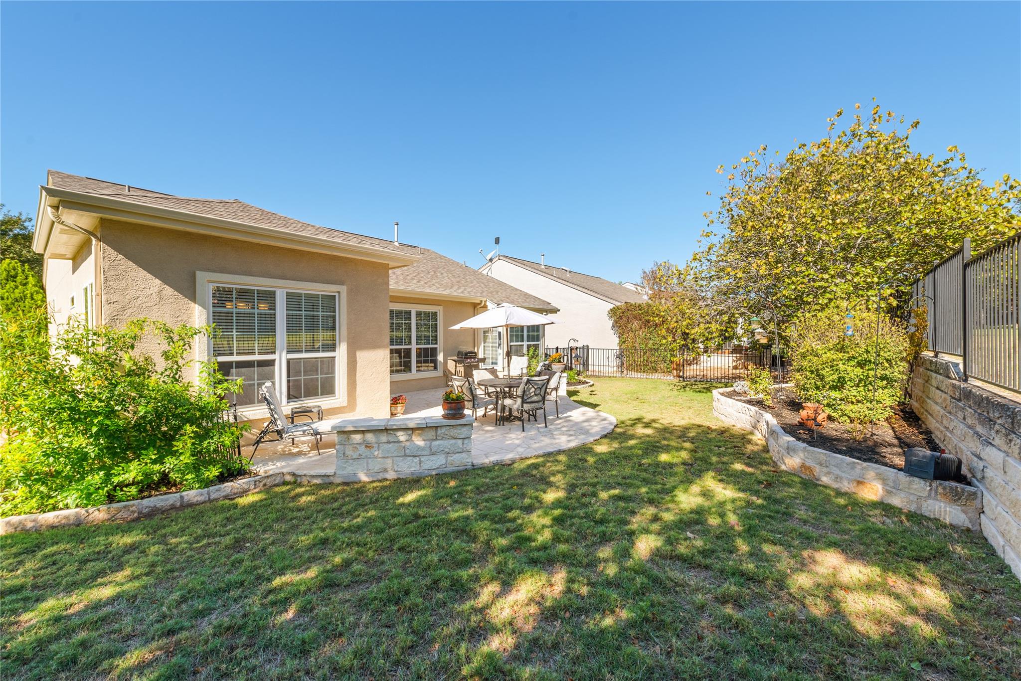 202 Fieldstone Dr, Georgetown, TX 78633