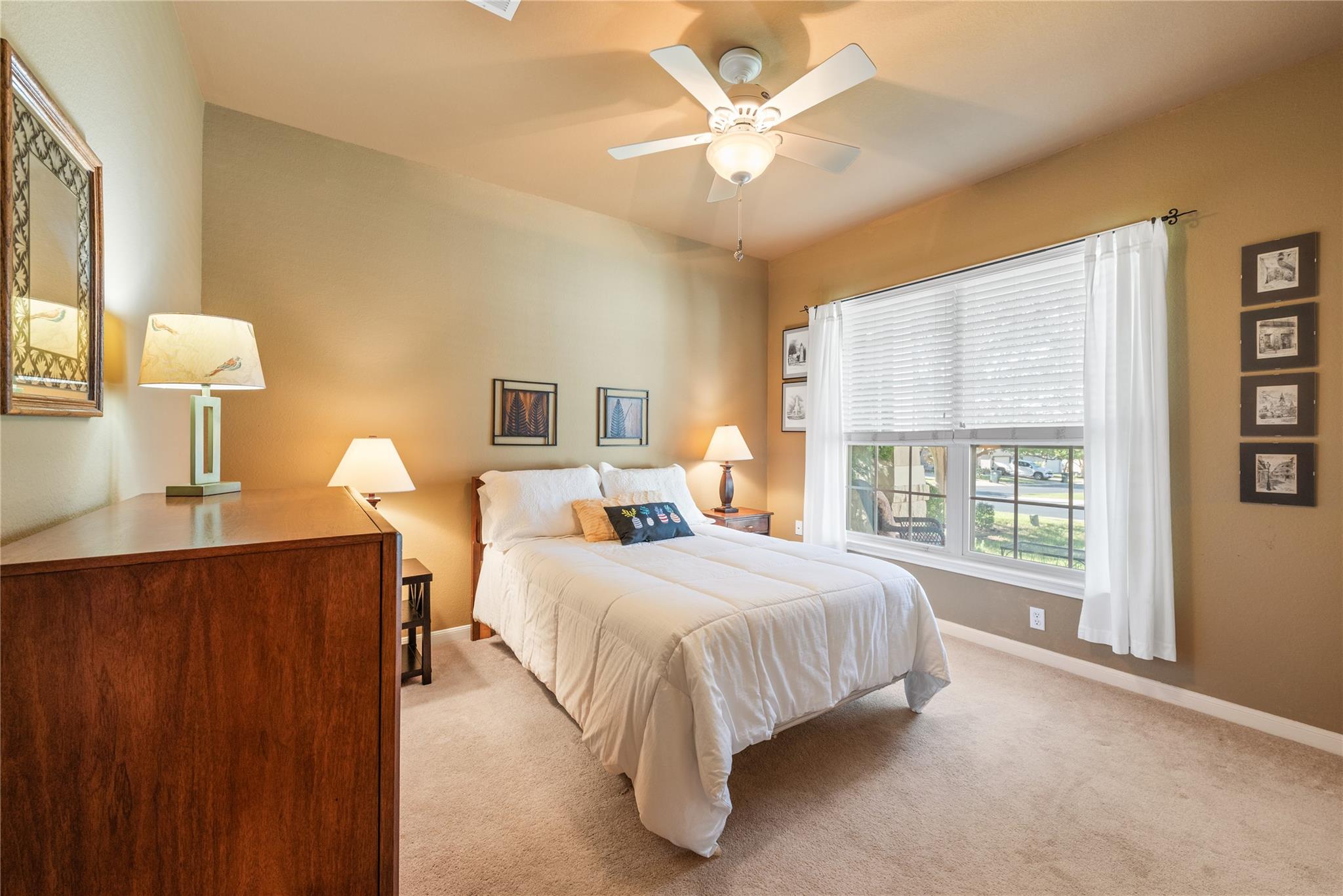 202 Fieldstone Dr, Georgetown, TX 78633