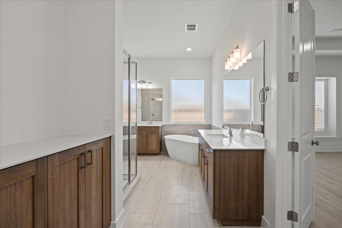 220 Begonia St, Buda, TX 78610