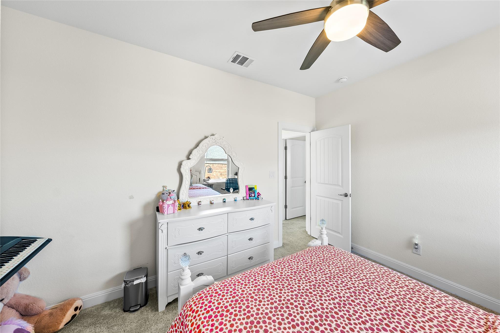 5221 Cedro Elm Dr, Austin, TX 78738