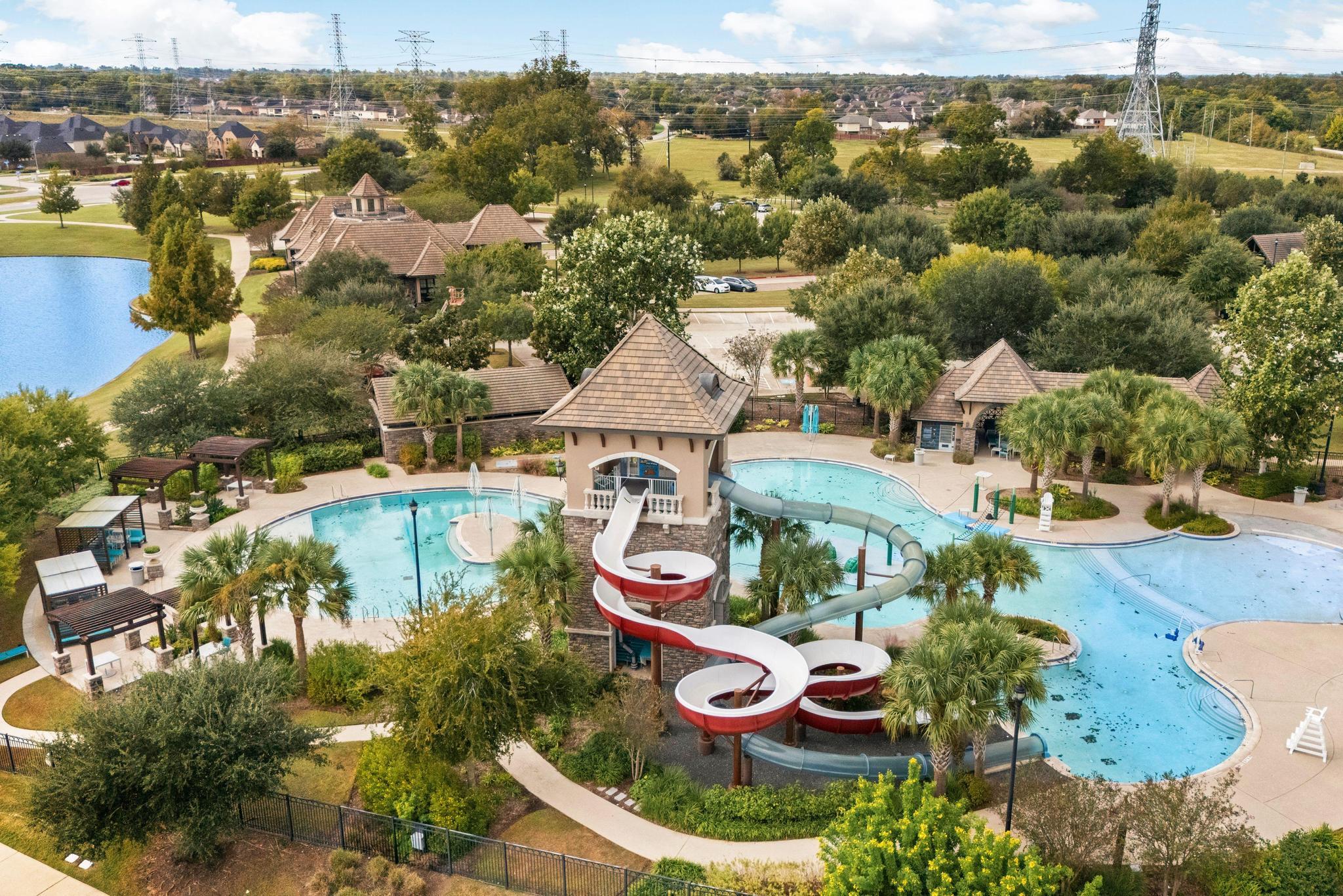 4526 Highland Field Ln, Sugar Land, TX 77479