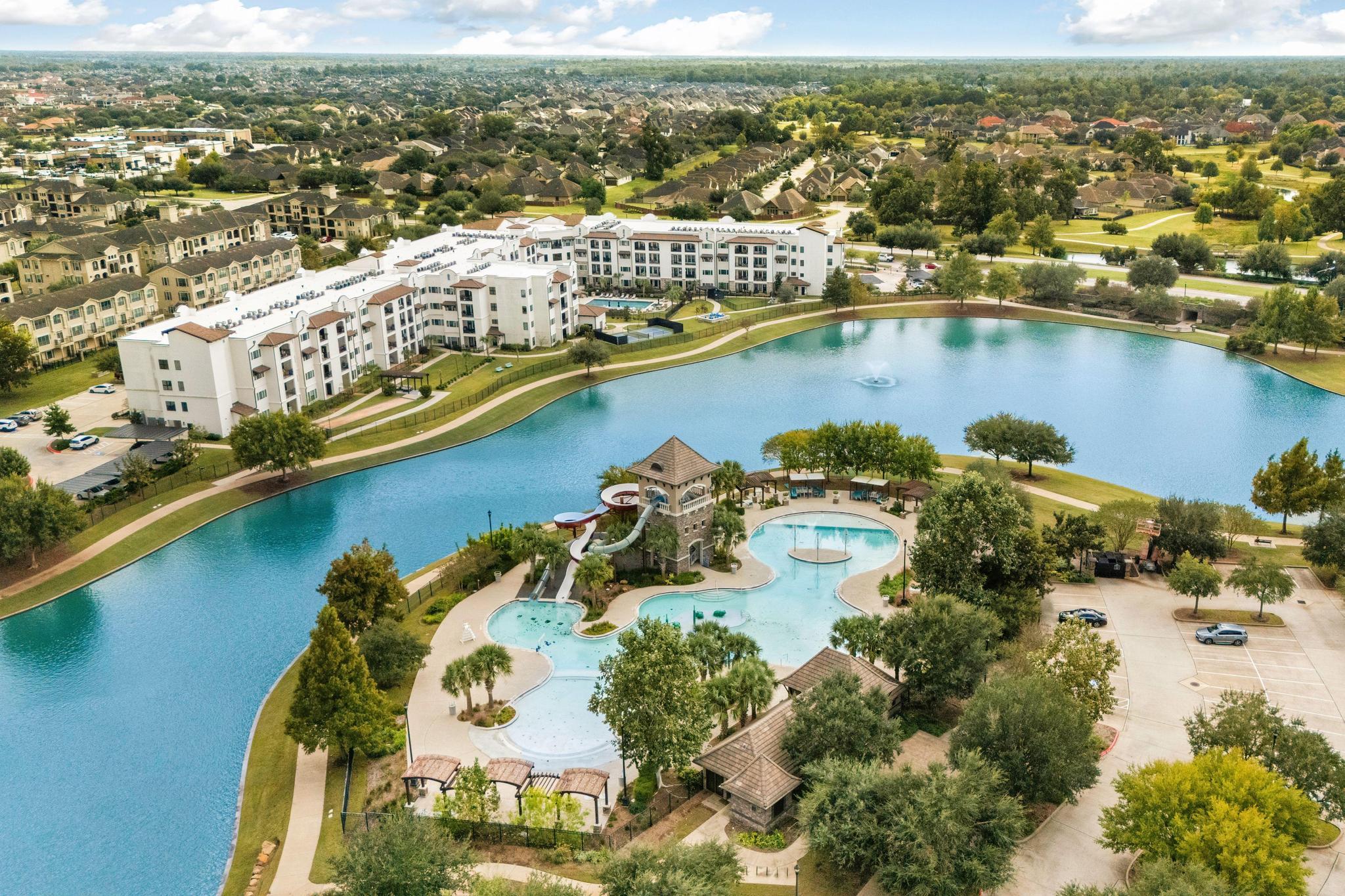 4526 Highland Field Ln, Sugar Land, TX 77479