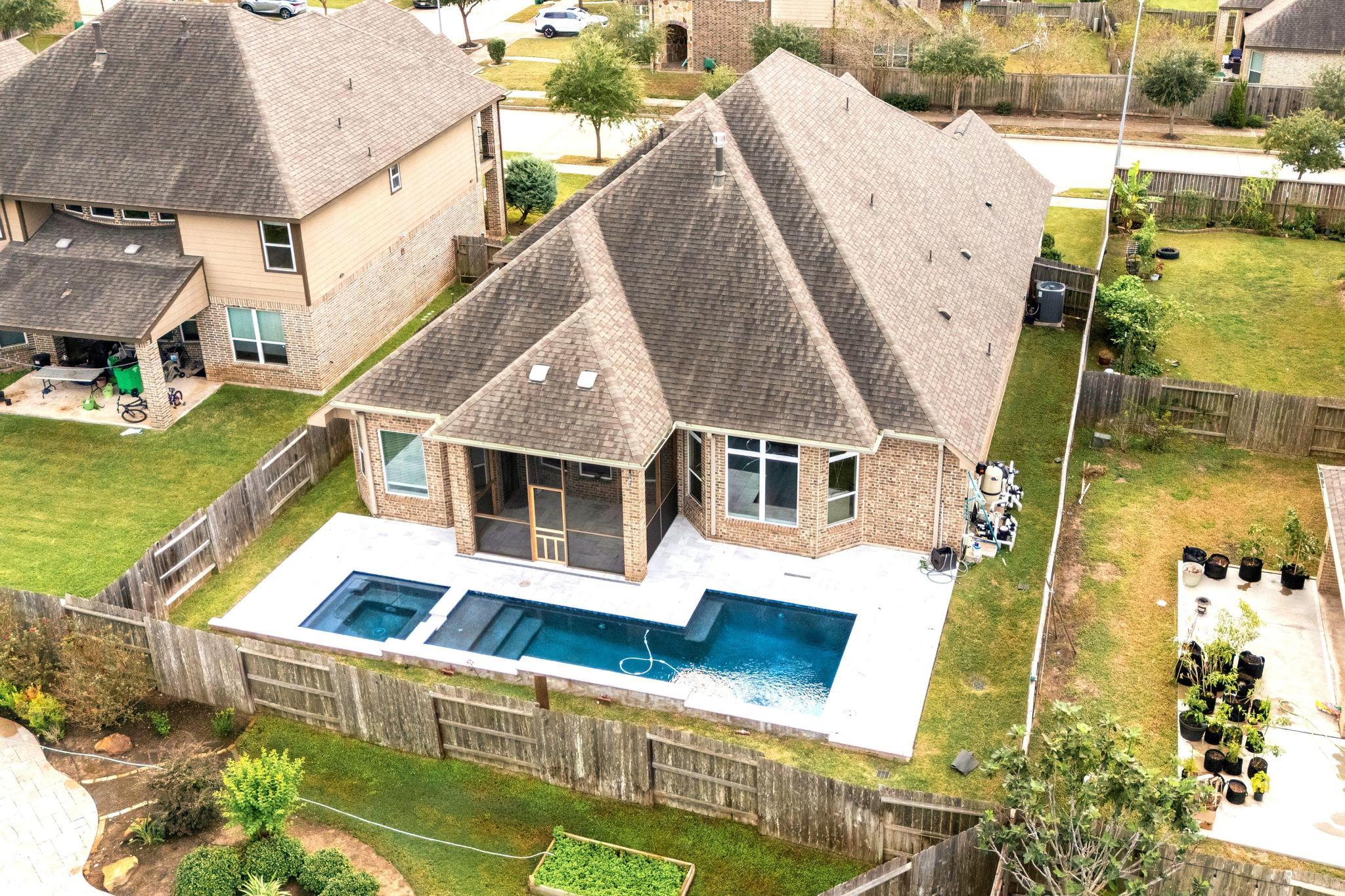 4526 Highland Field Ln, Sugar Land, TX 77479