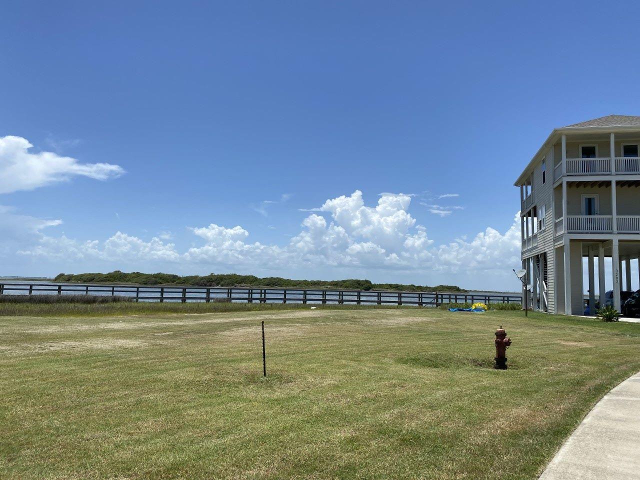 3206 Road Less Traveled, Galveston, TX 77554