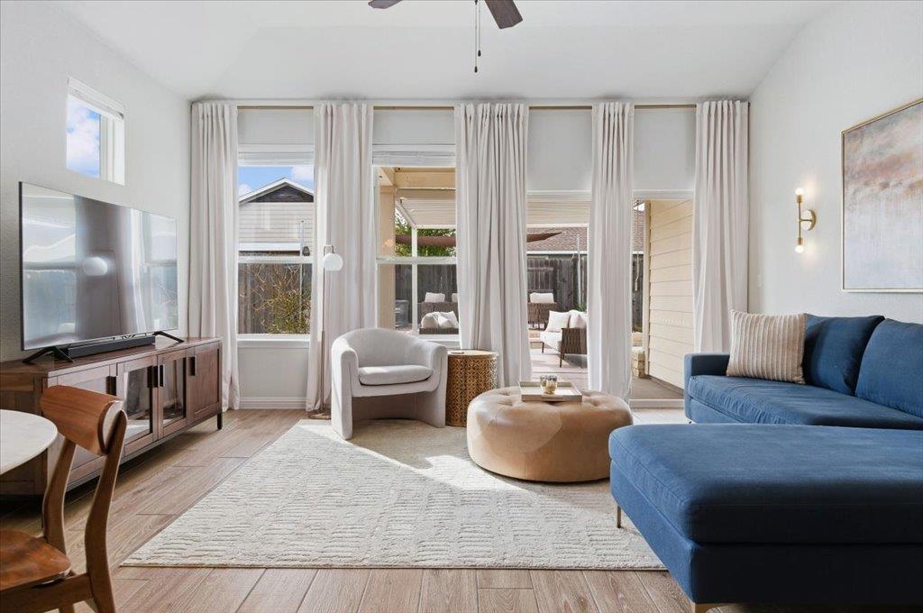 8301 Dampton Ln, Austin, TX 78744