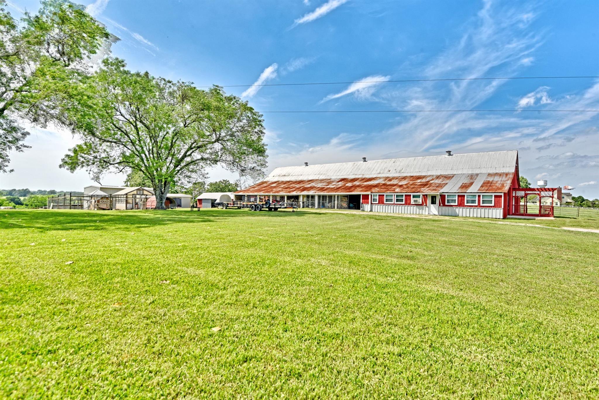 2575 Old Mill Creek Rd, Brenham, TX 77833