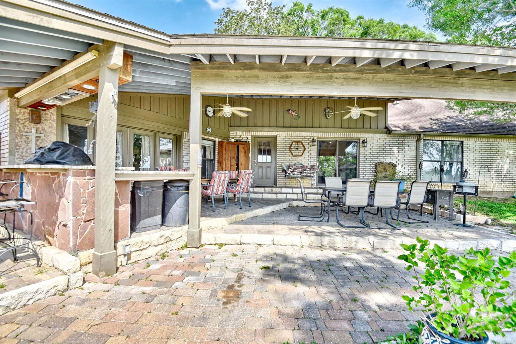 2575 Old Mill Creek Rd, Brenham, TX 77833