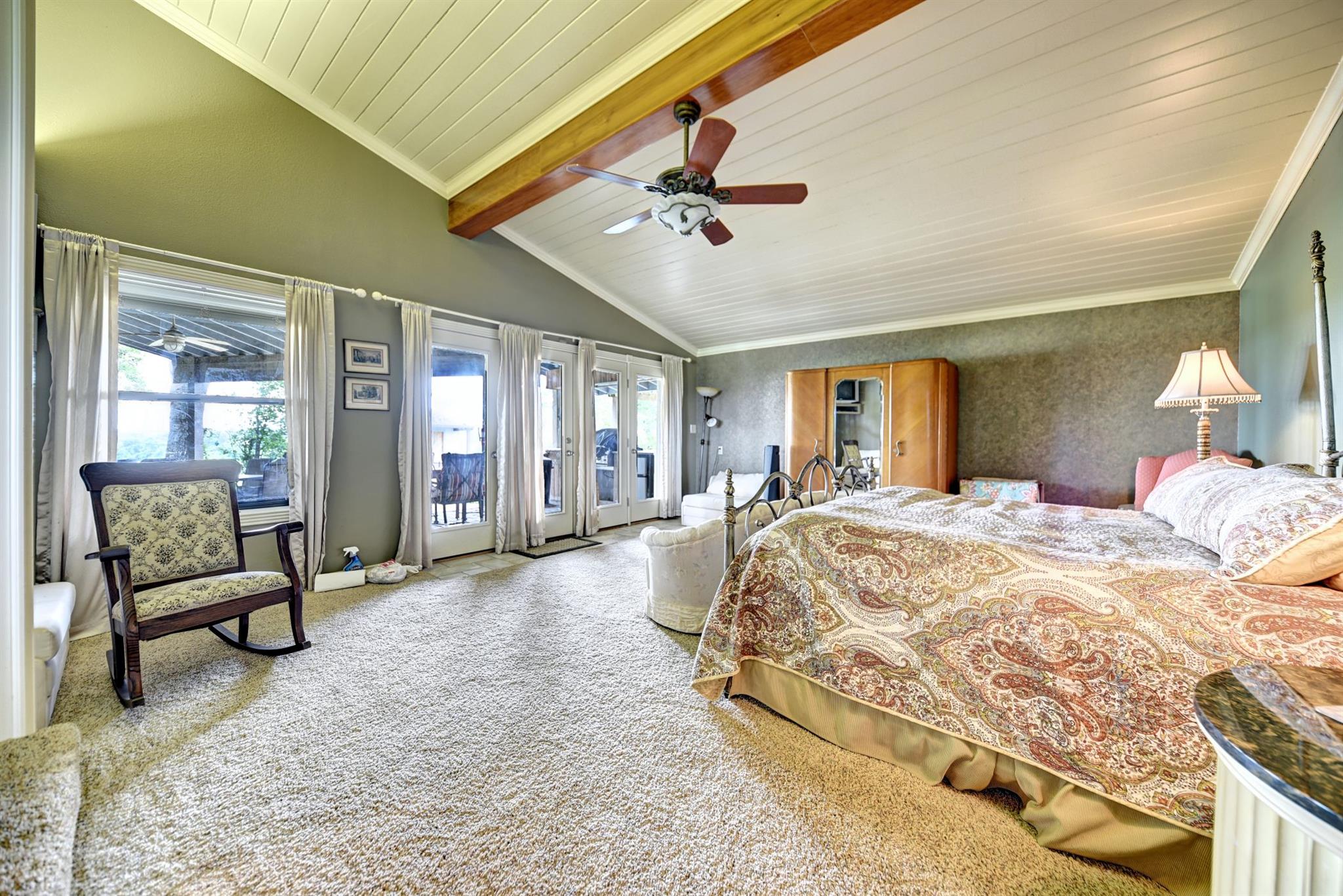 2575 Old Mill Creek Rd, Brenham, TX 77833