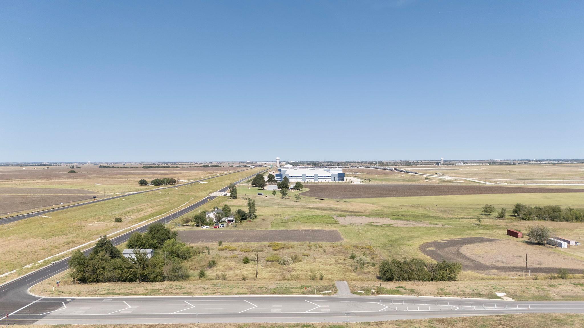 1451 Fm 3349 Rd, Taylor, TX 76574