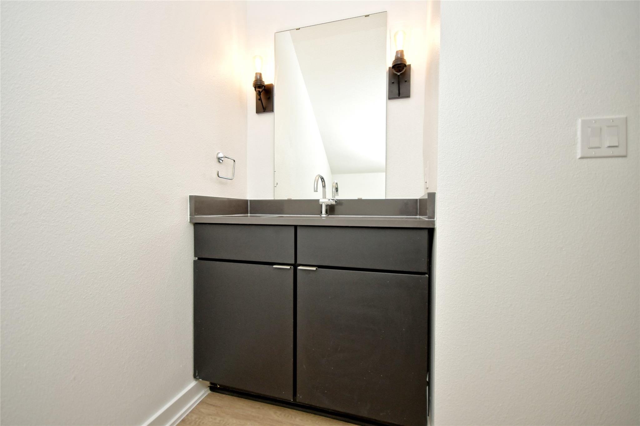 7601 Cooper Ln # 25, Austin, TX 78745