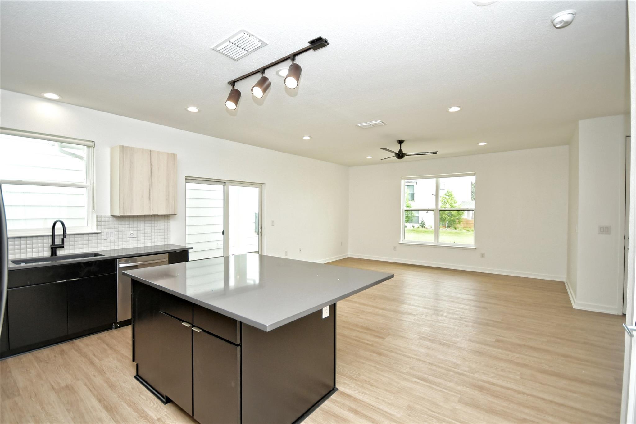 7601 Cooper Ln # 25, Austin, TX 78745