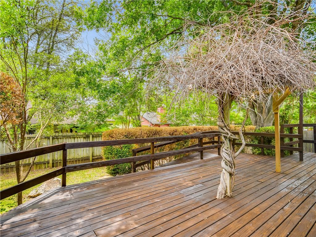 3607 Oak Creek Dr, Austin, TX 78727