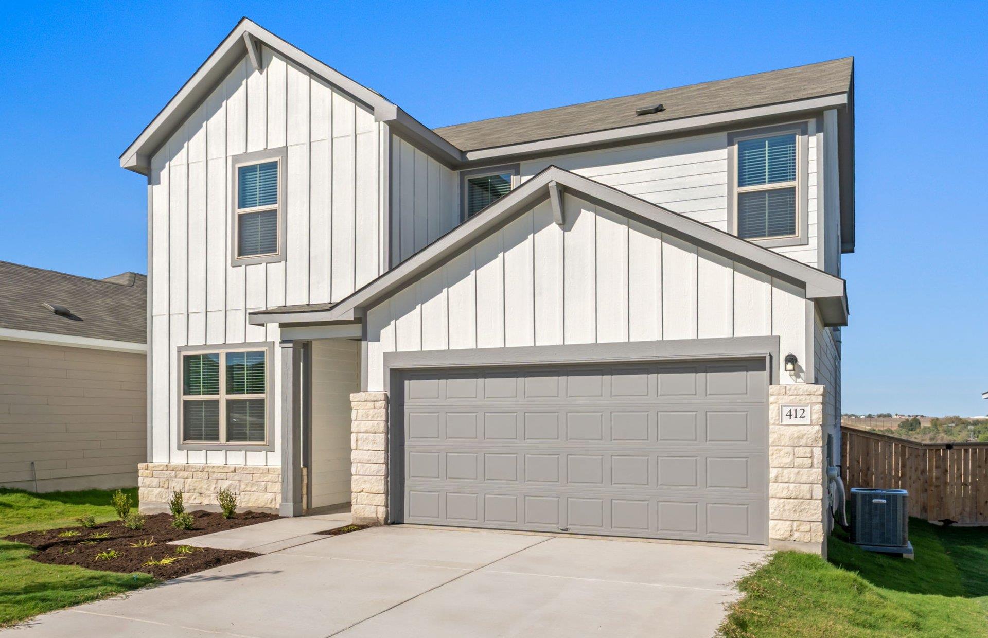 412 Paradise Canyon Dr, Jarrell, TX 76537