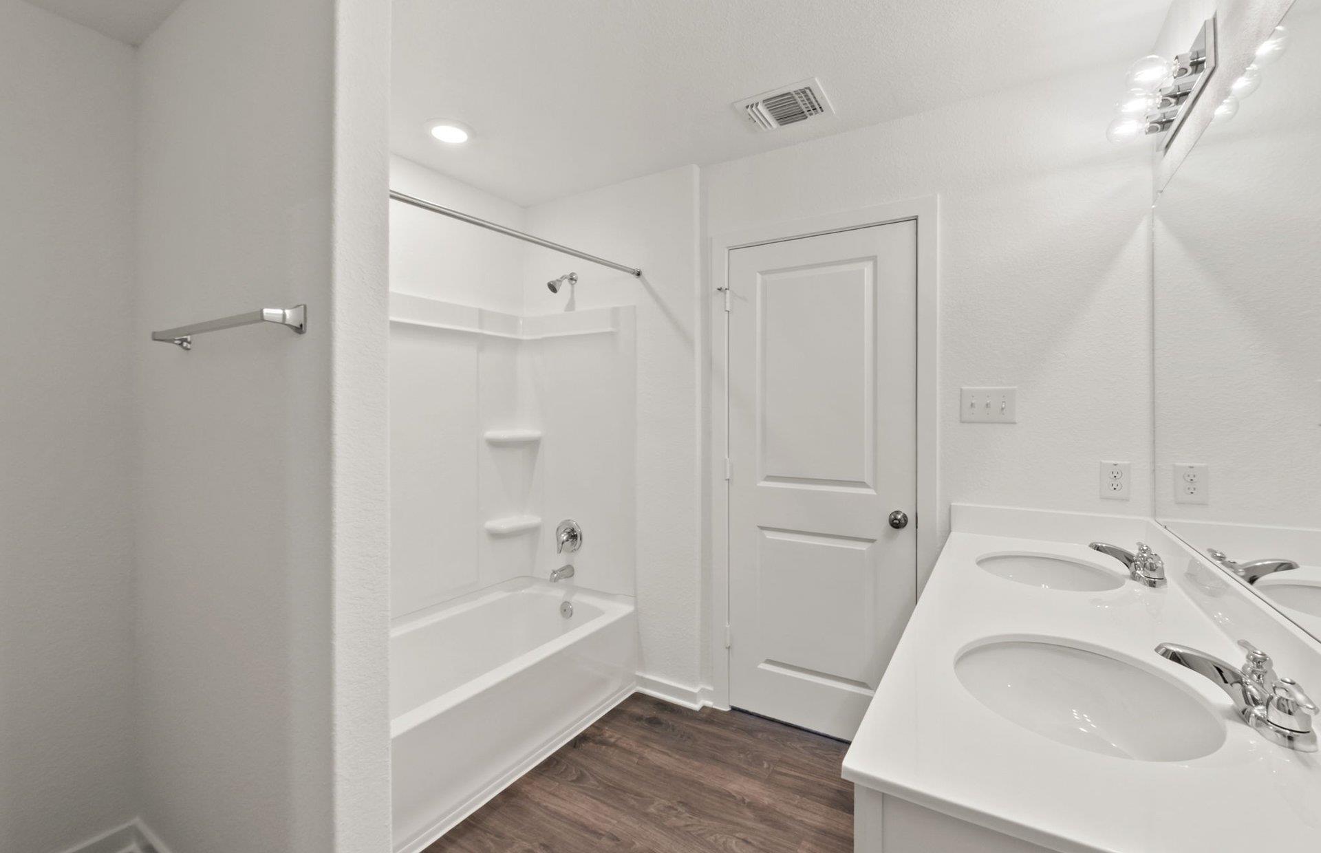 412 Paradise Canyon Dr, Jarrell, TX 76537