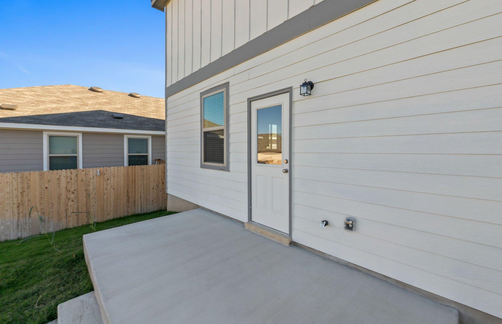 412 Paradise Canyon Dr, Jarrell, TX 76537