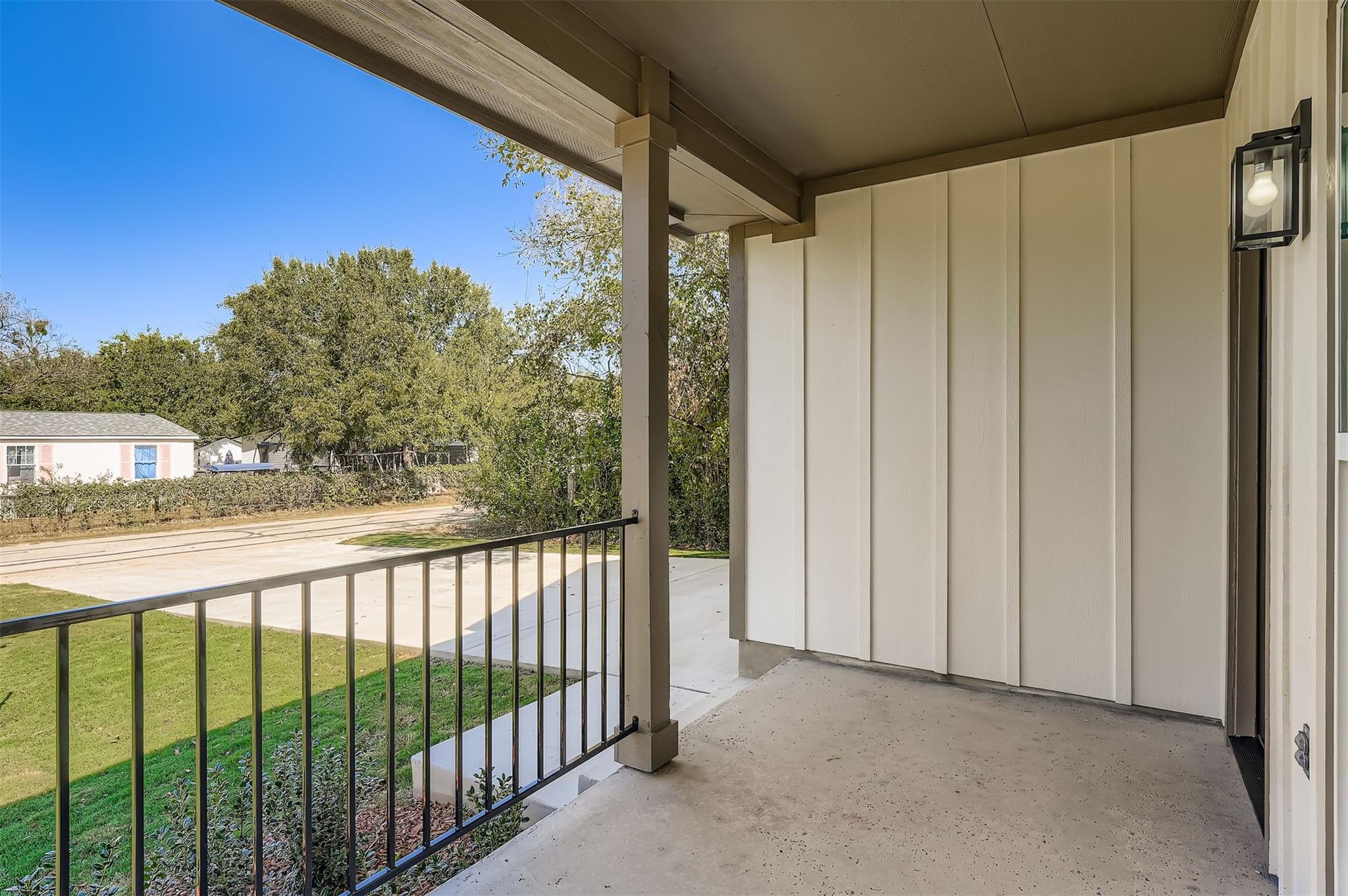 701 E 3rd St, Elgin, TX 78621