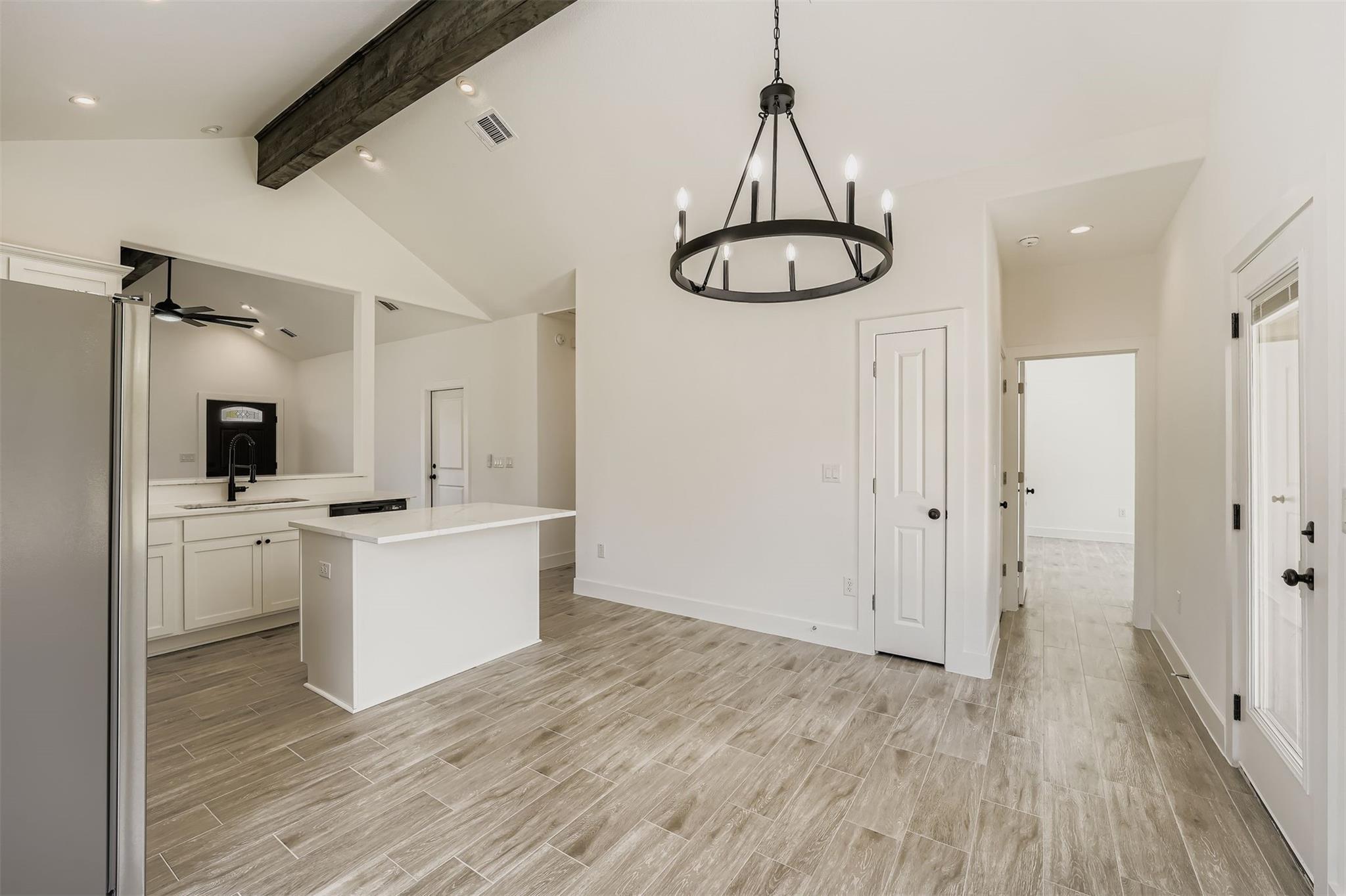 701 E 3rd St, Elgin, TX 78621