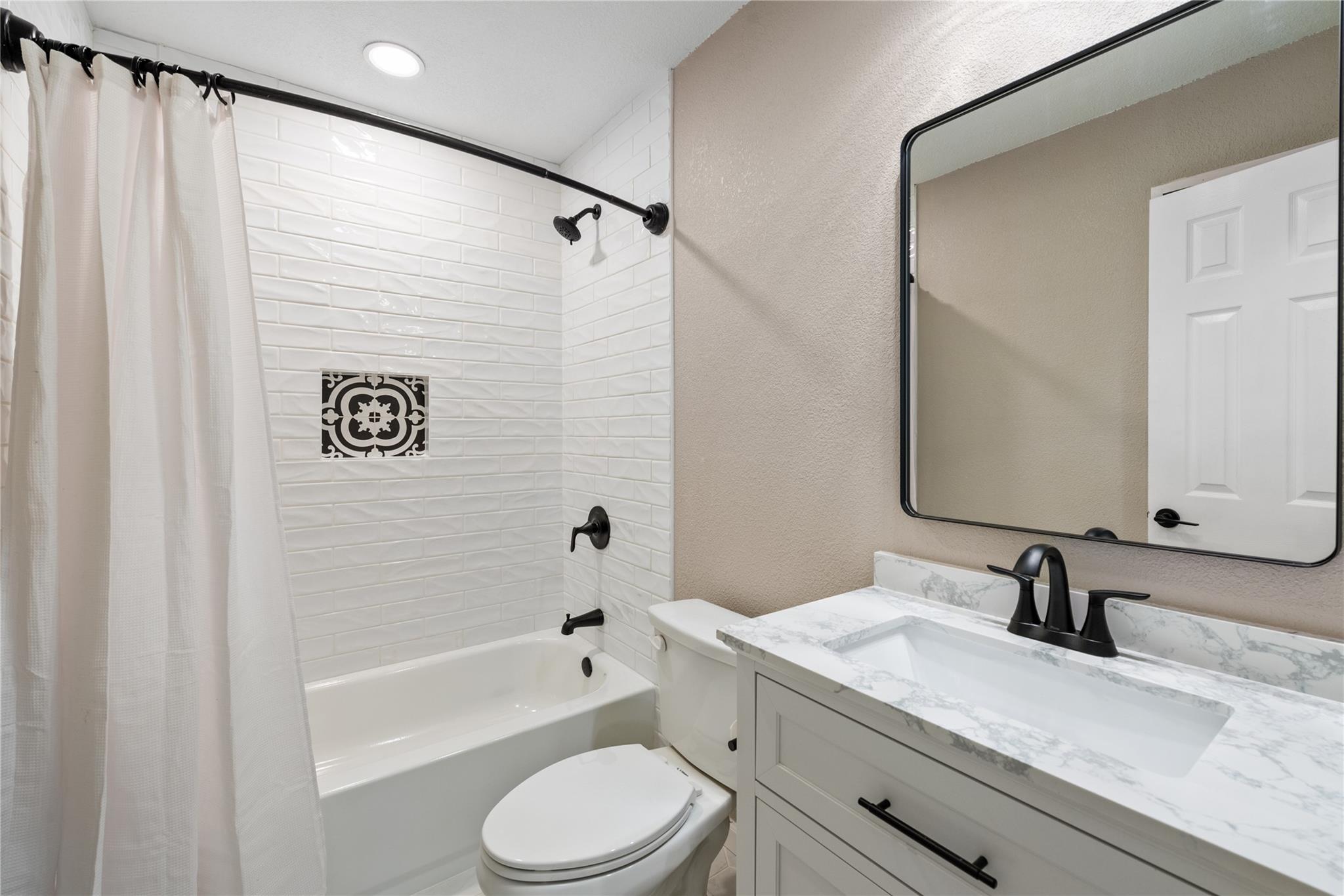 3900 Hillside Dr, Round Rock, TX 78681