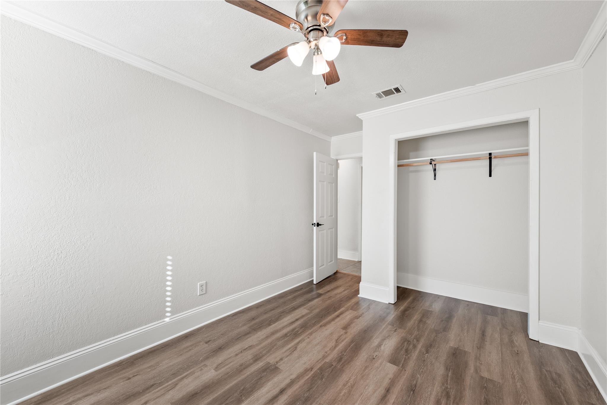 3900 Hillside Dr, Round Rock, TX 78681