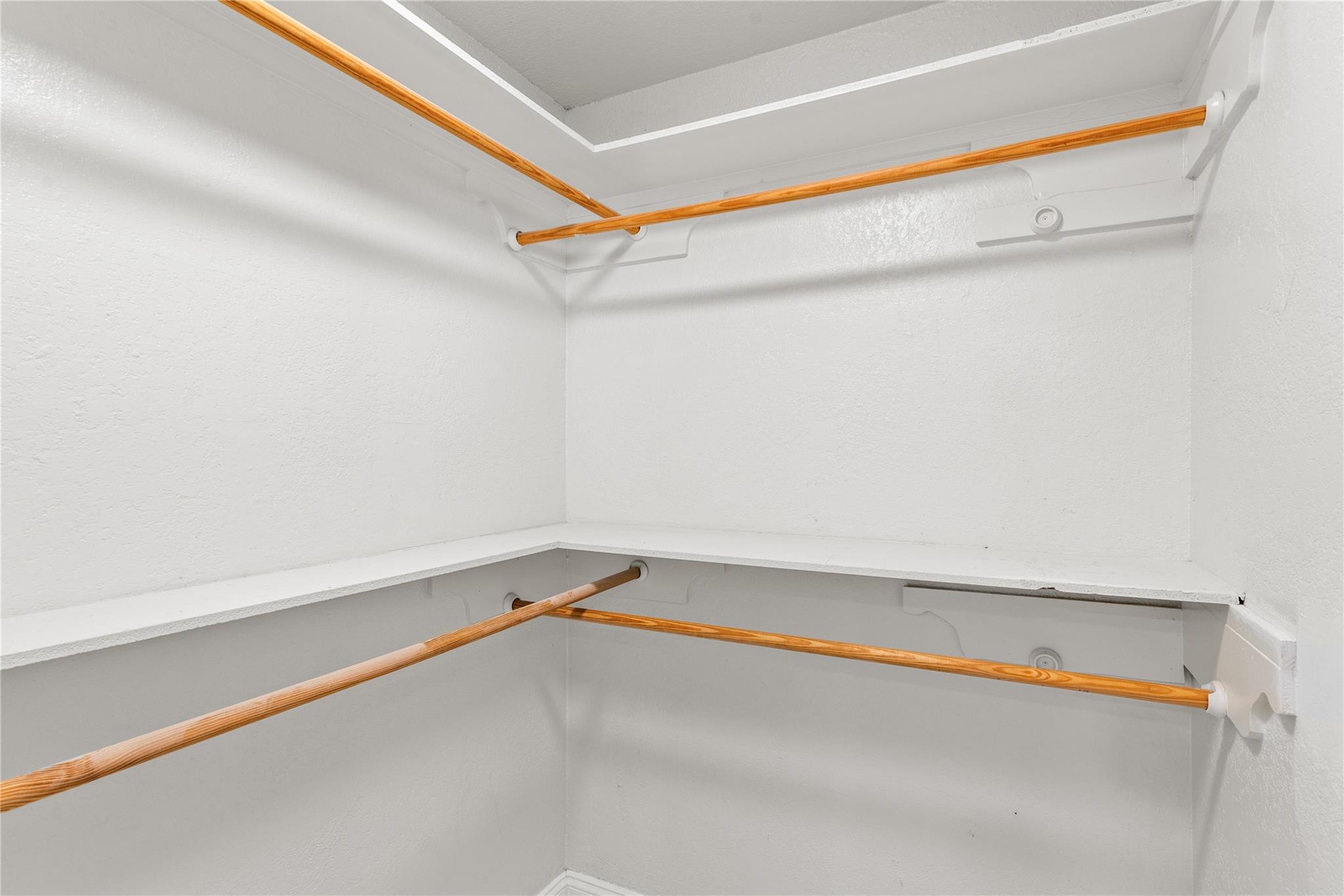 3900 Hillside Dr, Round Rock, TX 78681