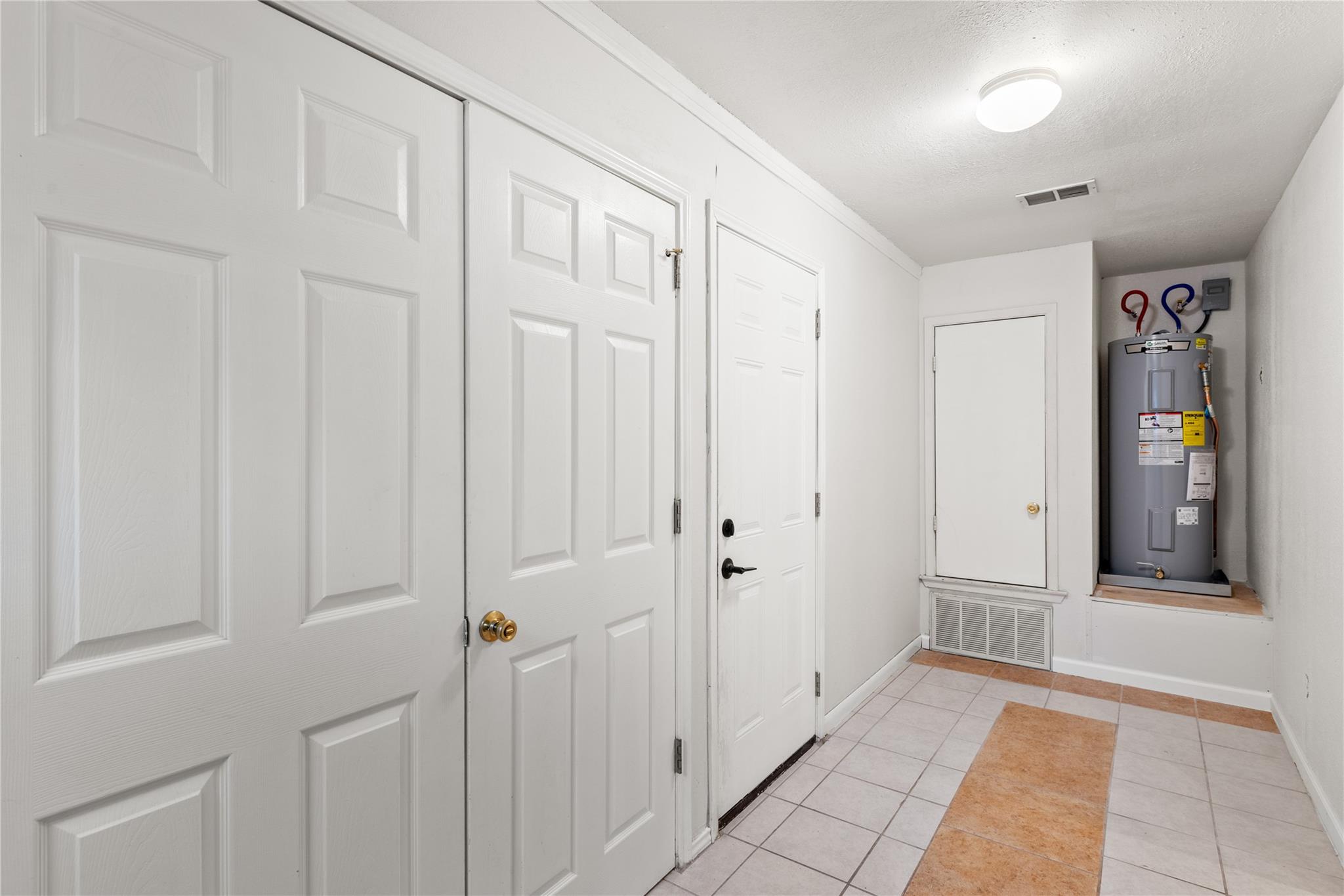 3900 Hillside Dr, Round Rock, TX 78681