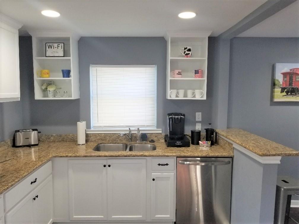 2121 N Durham Dr, Houston, TX 77008