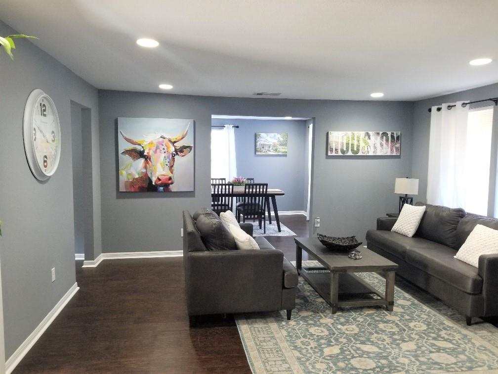 2121 N Durham Dr, Houston, TX 77008