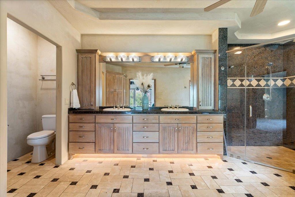 24736 Travis Lakeside Dr # A, Spicewood, TX 78669