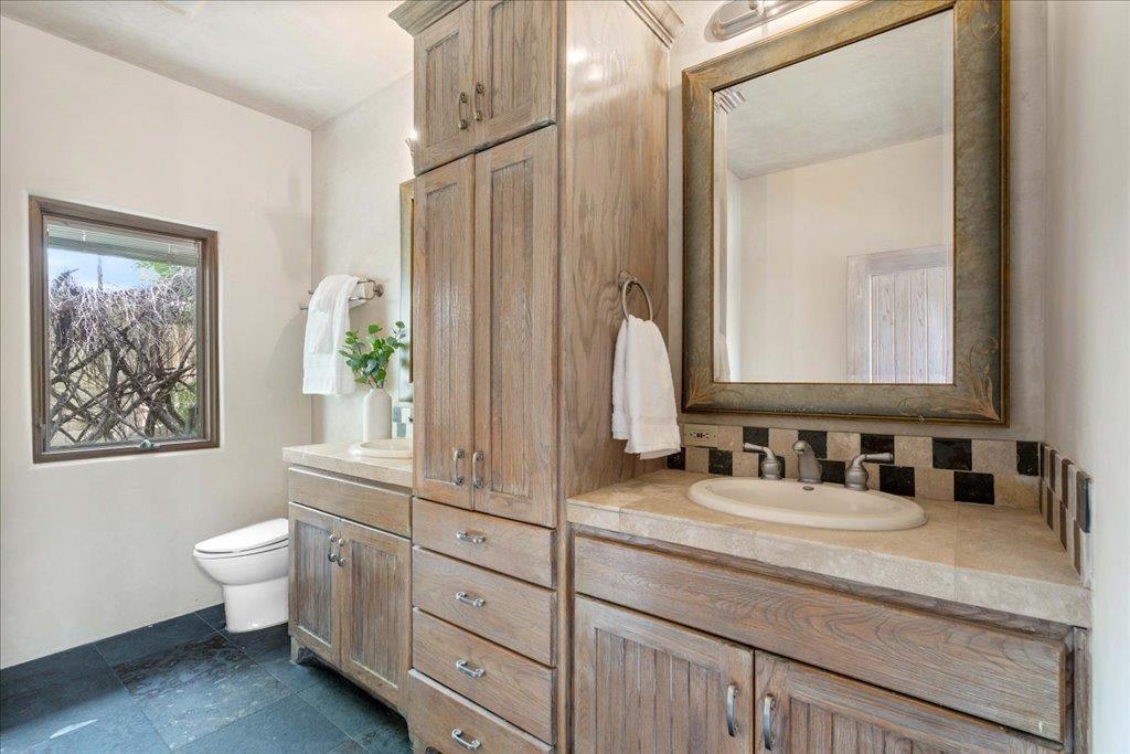 24736 Travis Lakeside Dr # A, Spicewood, TX 78669