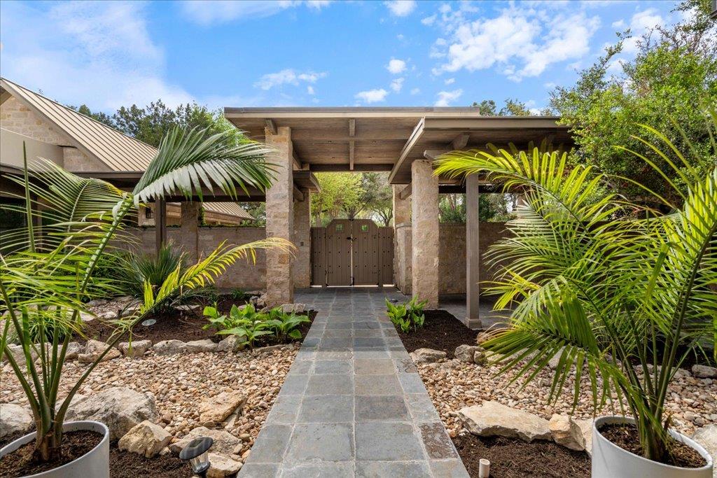 24736 Travis Lakeside Dr # A, Spicewood, TX 78669