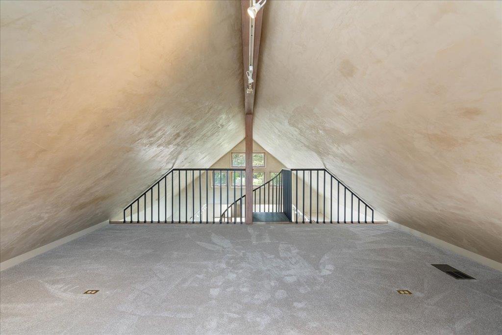 24736 Travis Lakeside Dr # A, Spicewood, TX 78669