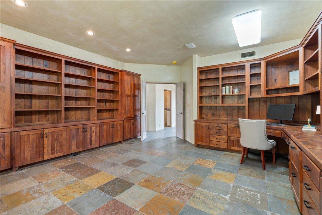 24736 Travis Lakeside Dr # A, Spicewood, TX 78669