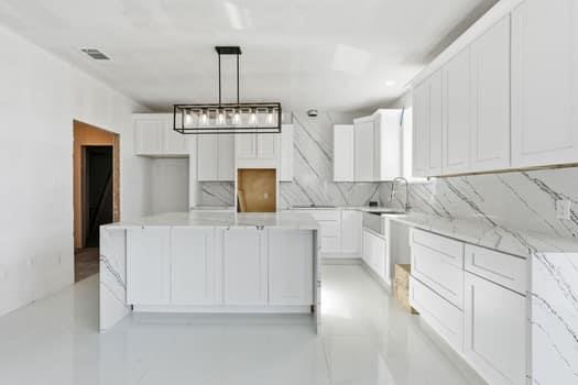 109 La Fortuna Dr, Del Valle, TX 78617