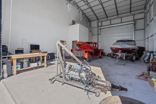 109 La Fortuna Dr, Del Valle, TX 78617