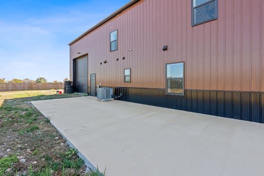 109 La Fortuna Dr, Del Valle, TX 78617