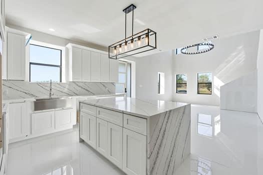 109 La Fortuna Dr, Del Valle, TX 78617