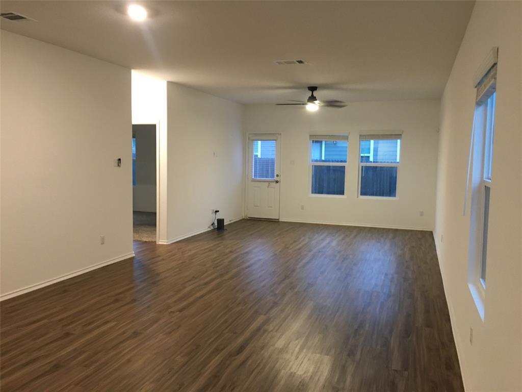 558 Gabbro Gardens St, Maxwell, TX 78656