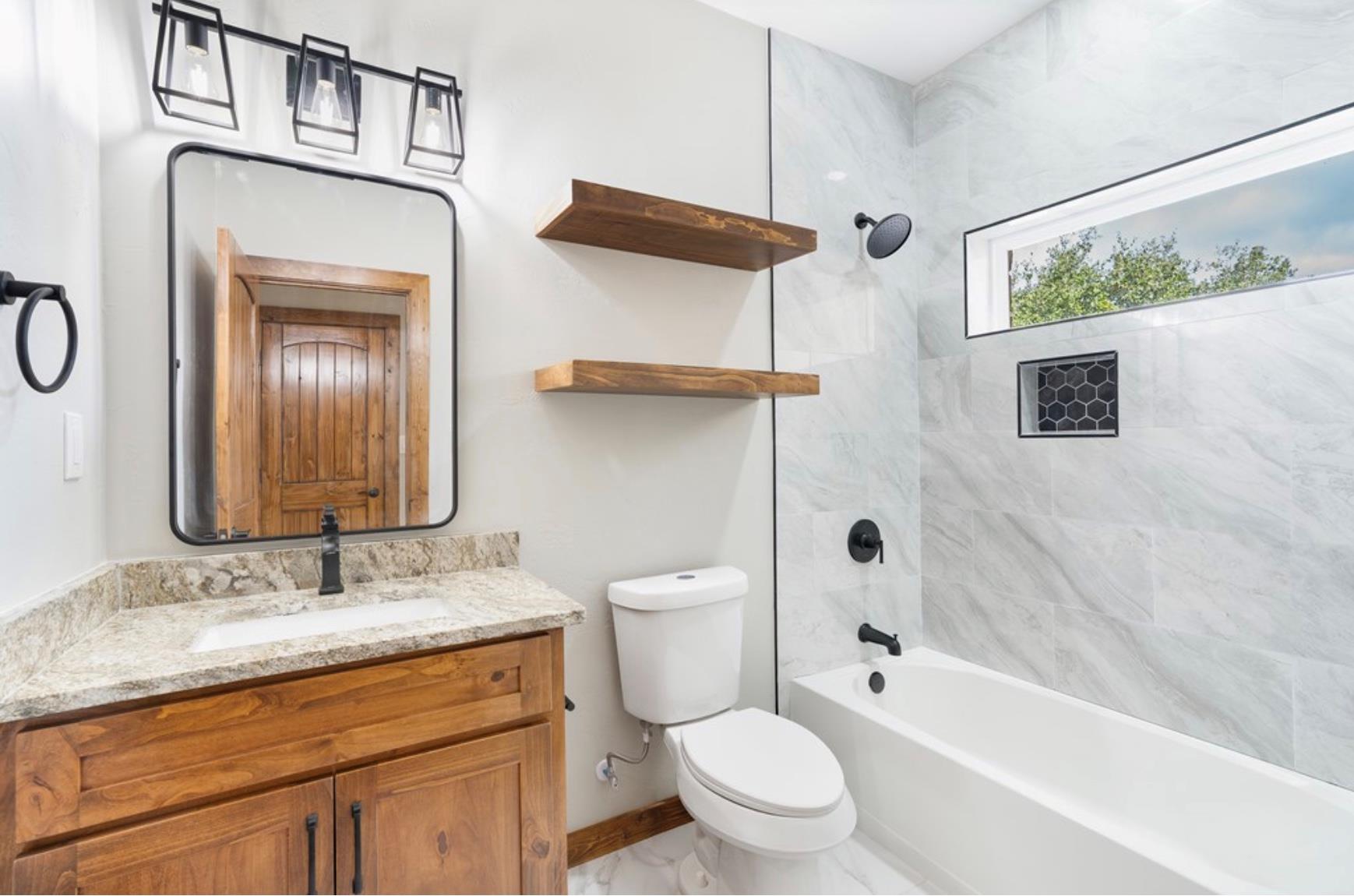 288 Nott Branch Rd, Harper, TX 78631