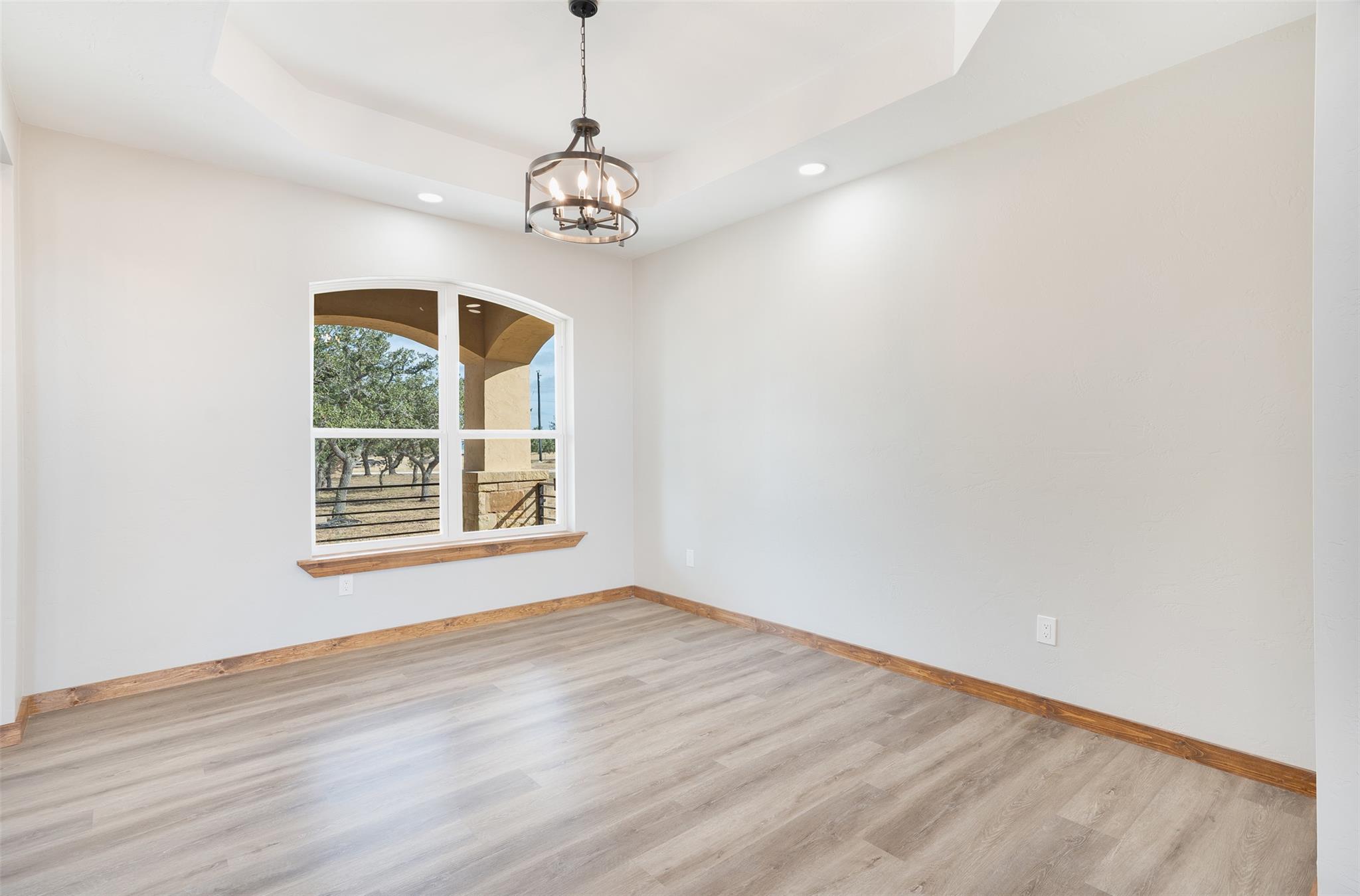 288 Nott Branch Rd, Harper, TX 78631