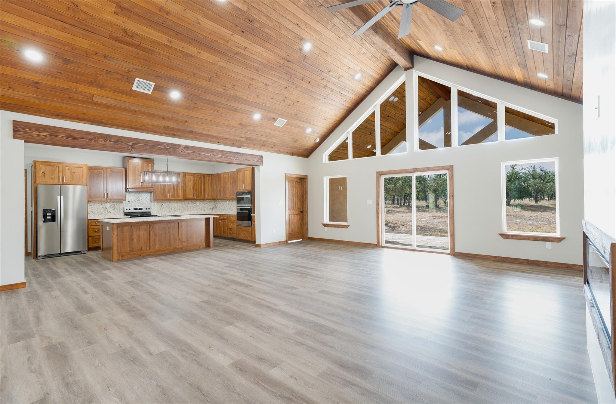 288 Nott Branch Rd, Harper, TX 78631