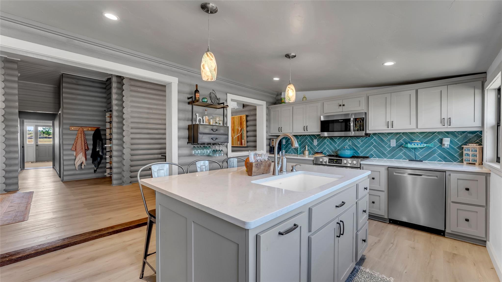 261 Diamond Cross Dr, Llano, TX 78643