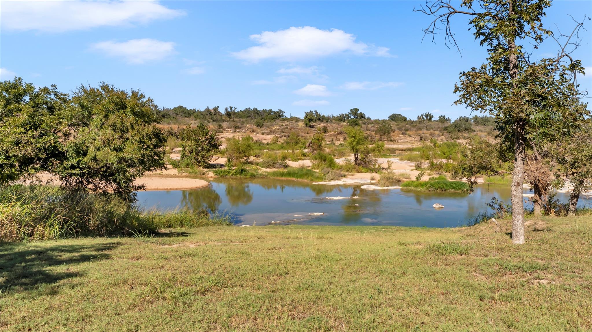 261 Diamond Cross Dr, Llano, TX 78643
