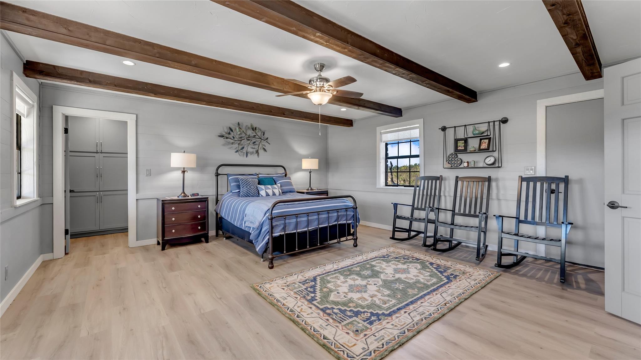 261 Diamond Cross Dr, Llano, TX 78643